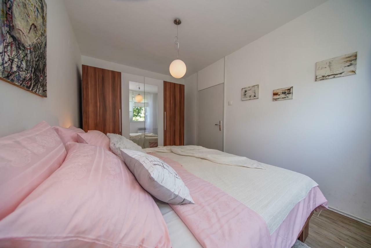 Apartment Happy Day Varazdin Bagian luar foto