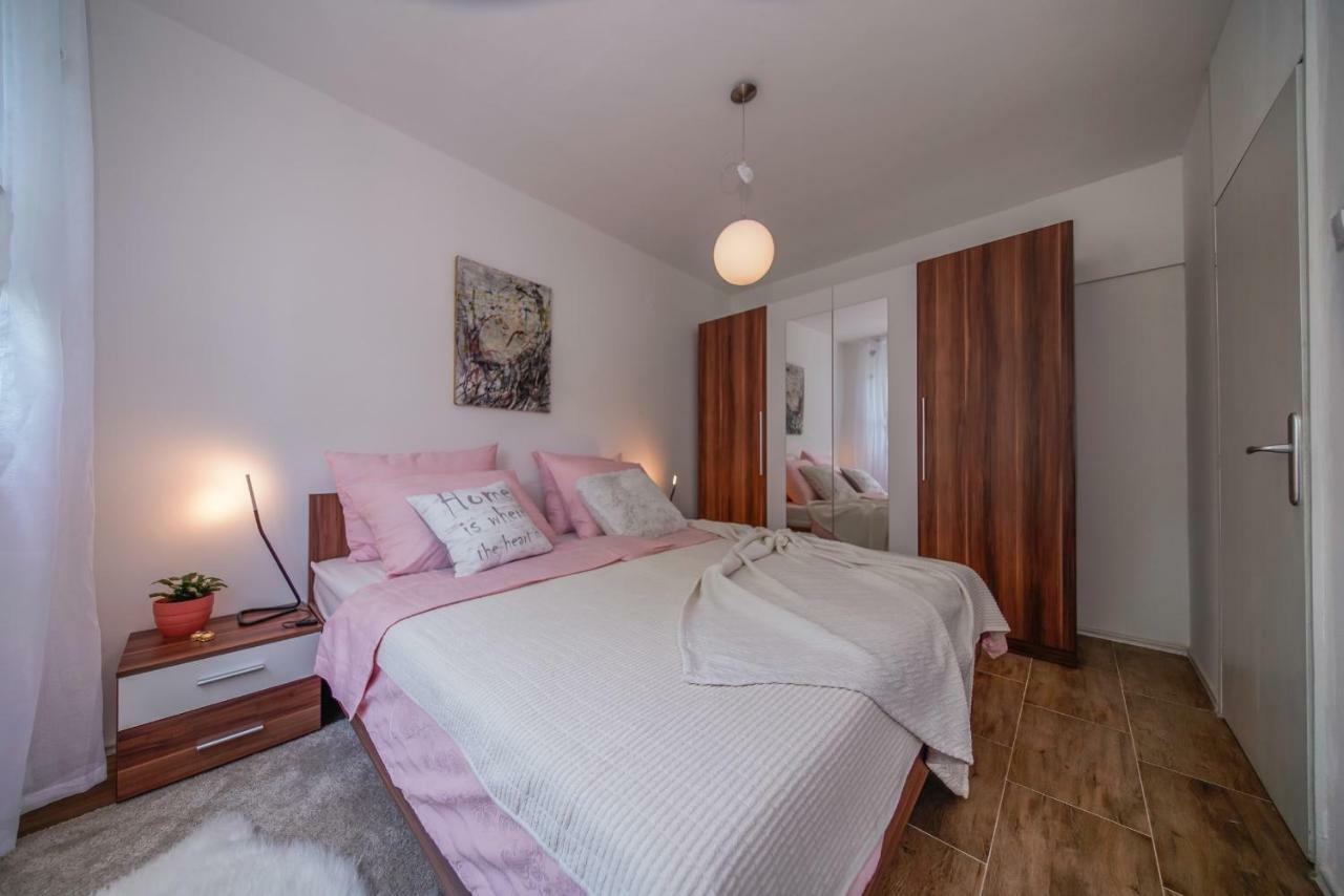 Apartment Happy Day Varazdin Bagian luar foto