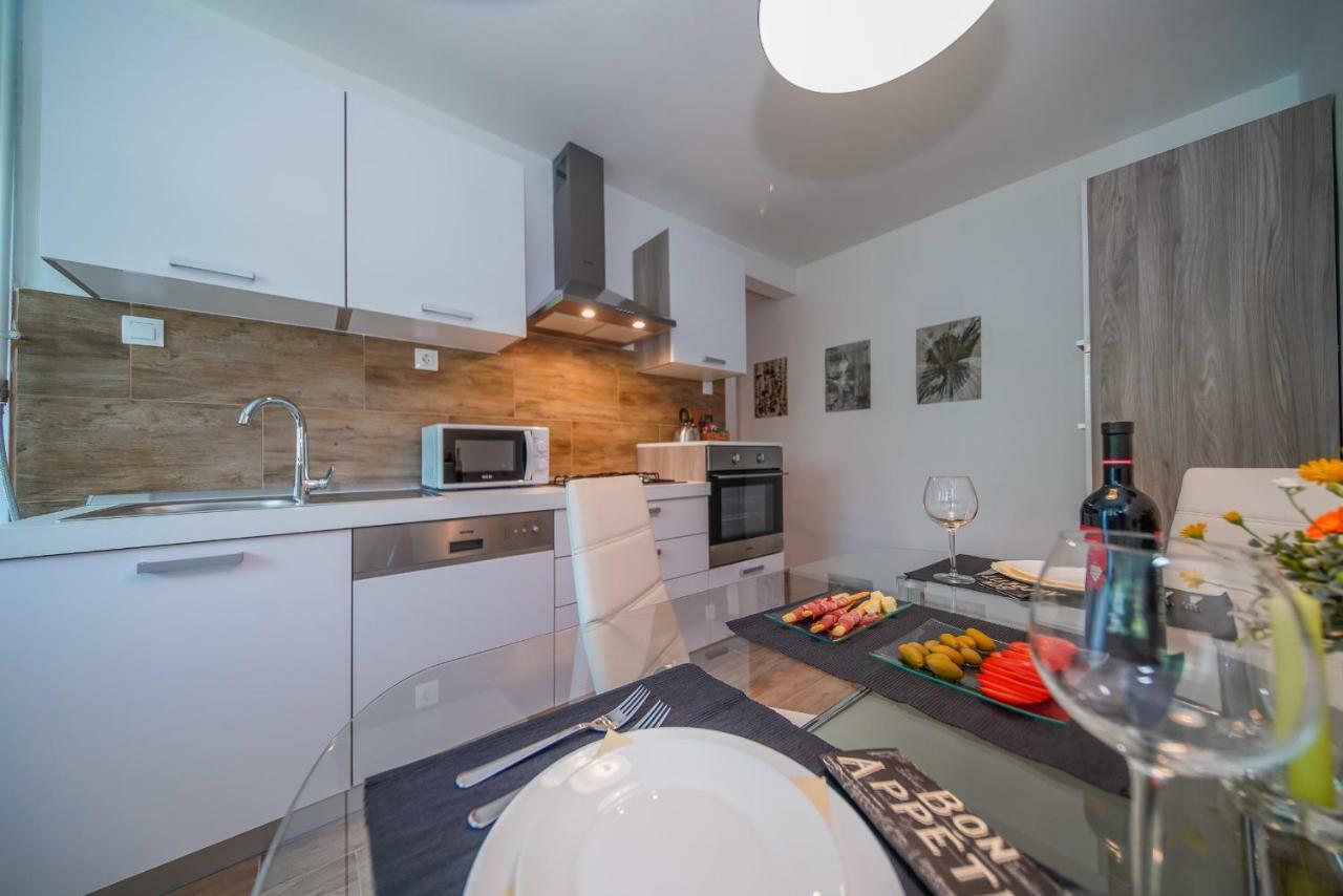 Apartment Happy Day Varazdin Bagian luar foto