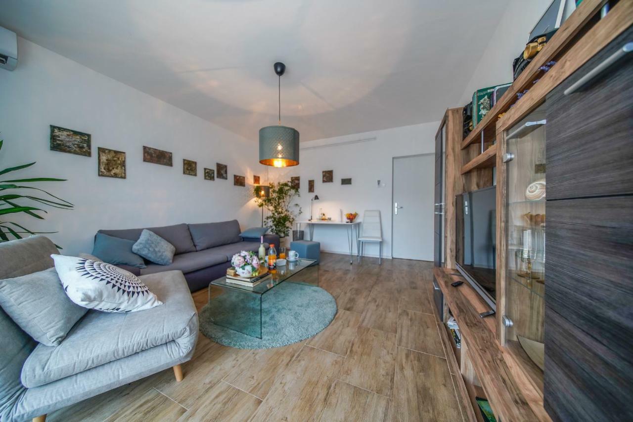 Apartment Happy Day Varazdin Bagian luar foto
