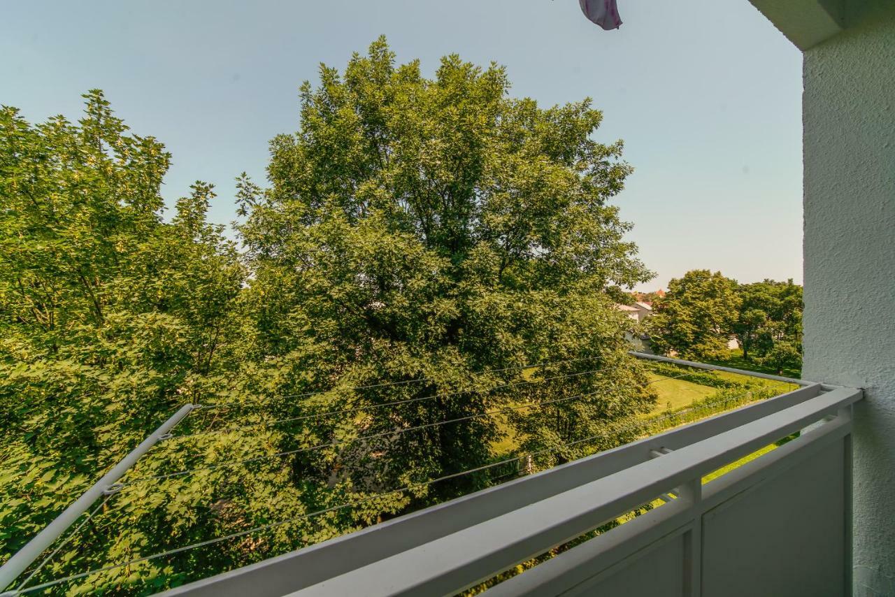 Apartment Happy Day Varazdin Bagian luar foto